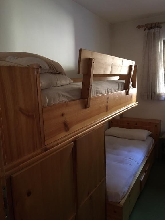 Ciasa Sot Croze Apartment Pozza di Fassa Bagian luar foto