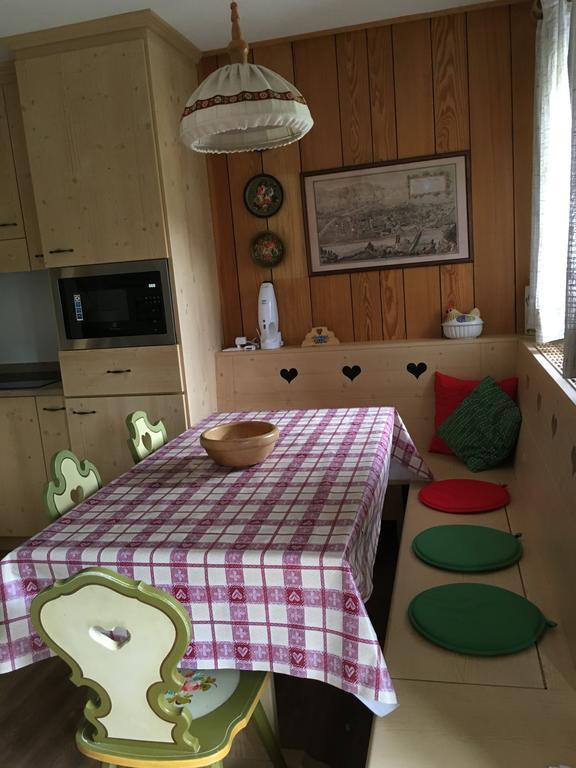 Ciasa Sot Croze Apartment Pozza di Fassa Bagian luar foto